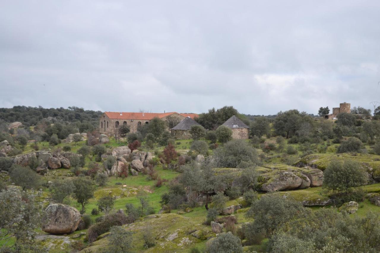 Albergue La Jarilla Plasenzuela Exteriör bild