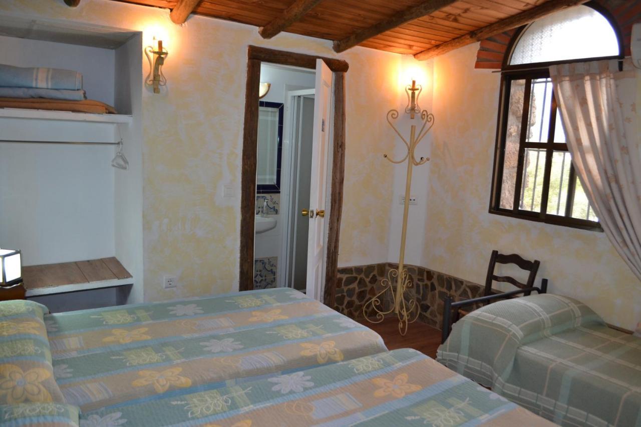 Albergue La Jarilla Plasenzuela Exteriör bild